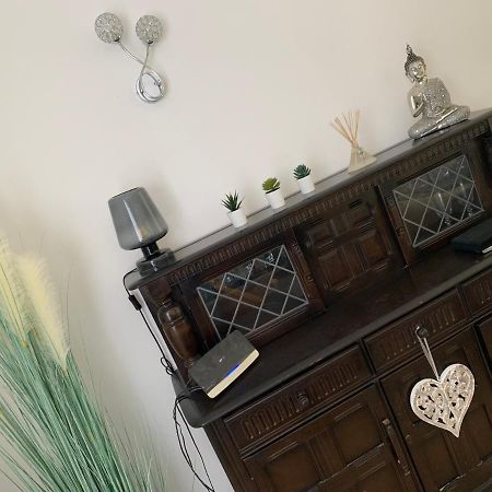 Shore Lodge. 4 Bed Bungalow Only Mtrs From The Beach. Sleeps 8 Sutton-on-Sea Exteriér fotografie