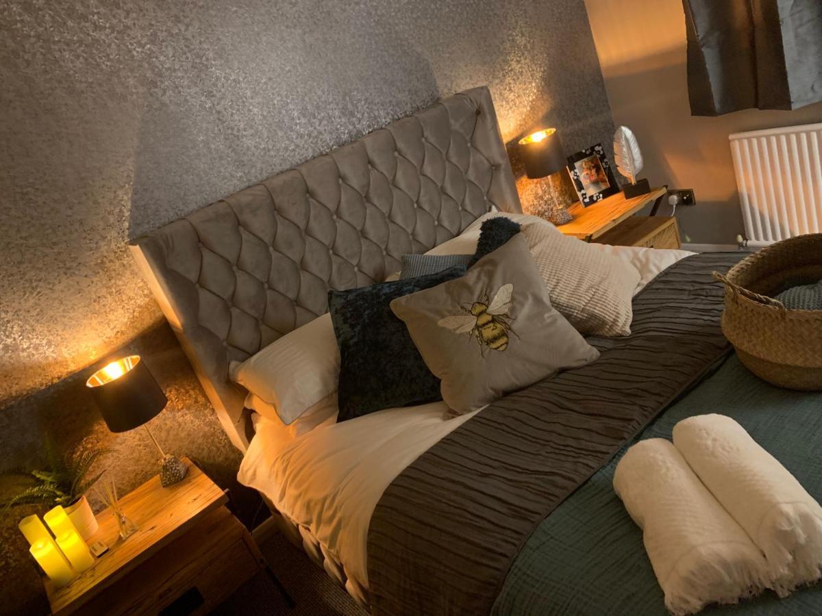 Shore Lodge. 4 Bed Bungalow Only Mtrs From The Beach. Sleeps 8 Sutton-on-Sea Exteriér fotografie