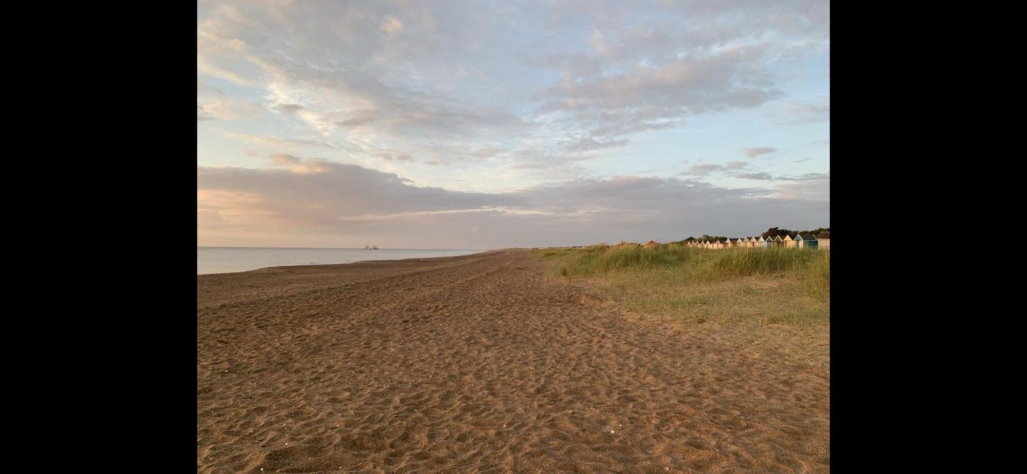 Shore Lodge. 4 Bed Bungalow Only Mtrs From The Beach. Sleeps 8 Sutton-on-Sea Exteriér fotografie